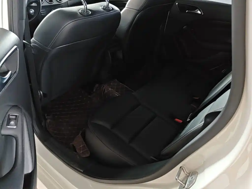 Mercedes-Benz B-Class — фото 17