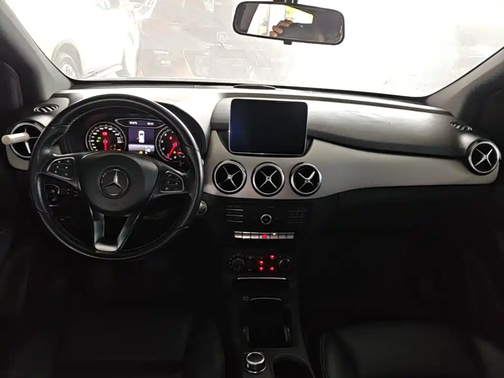 Mercedes-Benz B-Class — фото 10