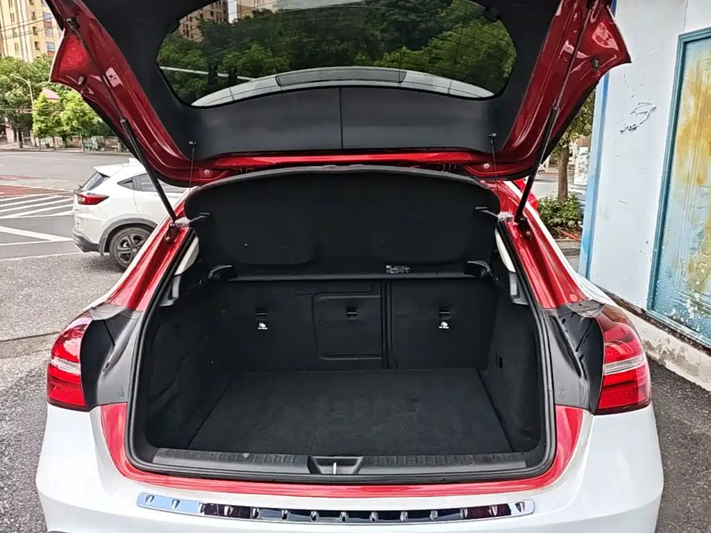 Mercedes-Benz GLA — фото 19
