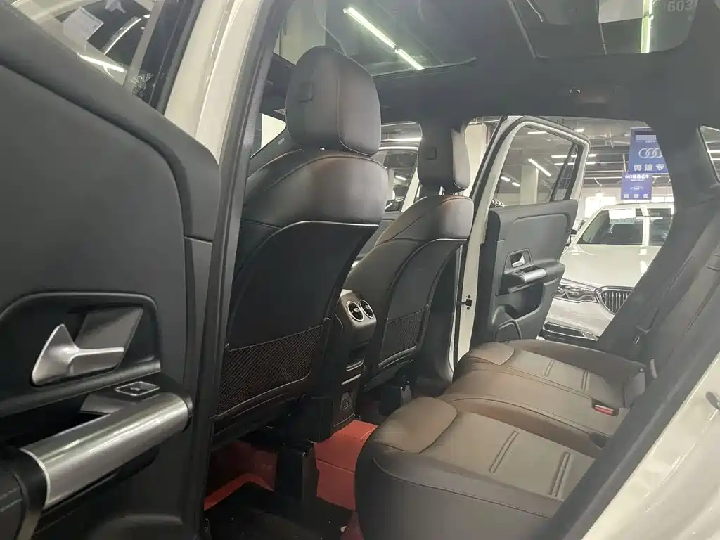 Mercedes-Benz GLA — фото 5