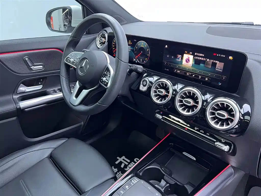 Mercedes-Benz GLA — фото 20