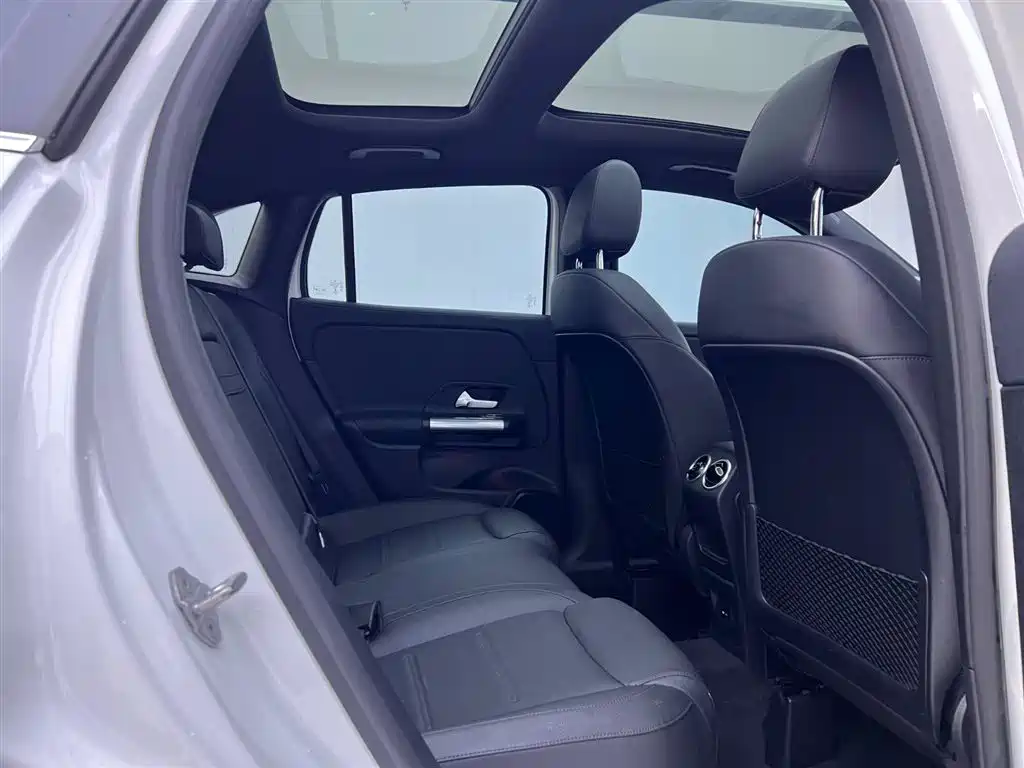 Mercedes-Benz GLA — фото 22