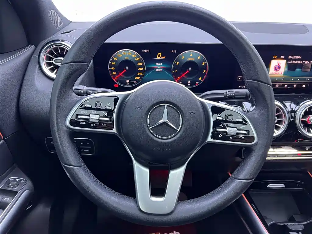 Mercedes-Benz GLA — фото 24