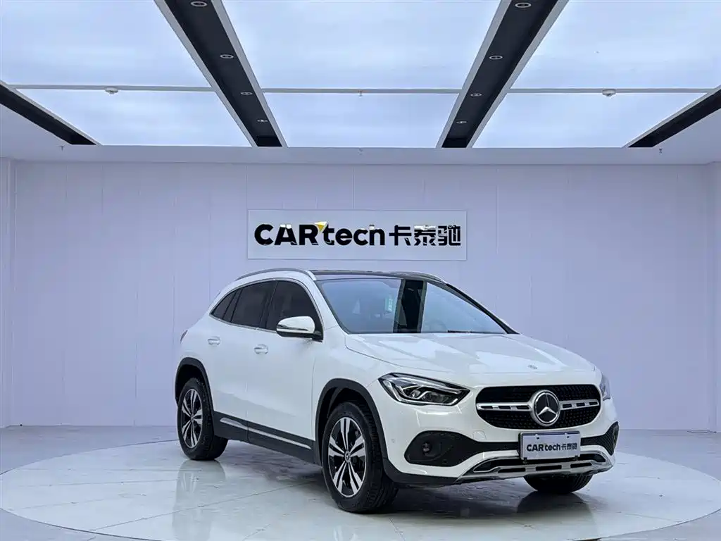 Mercedes-Benz GLA — фото 7