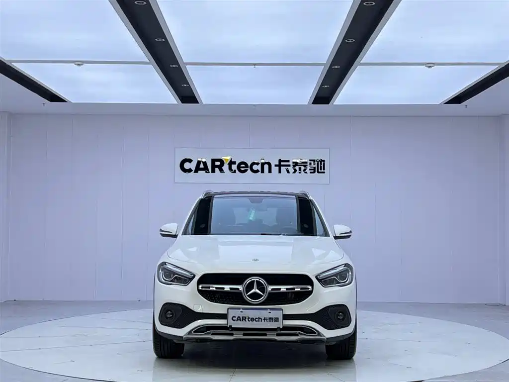 Mercedes-Benz GLA — фото 8