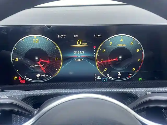 Mercedes-Benz A-Class — фото 10