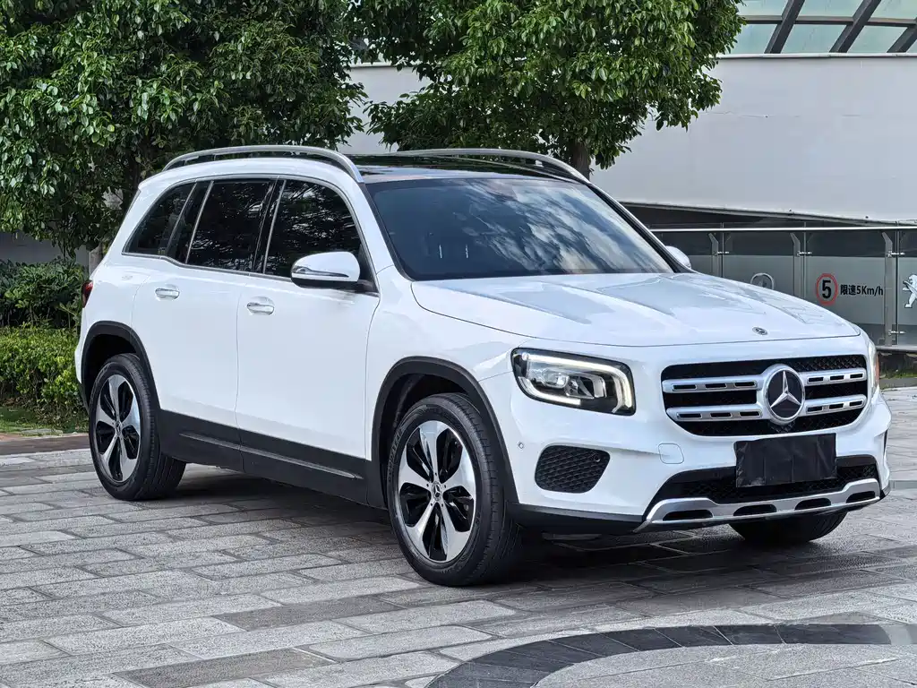 Mercedes-Benz GLB — фото 3