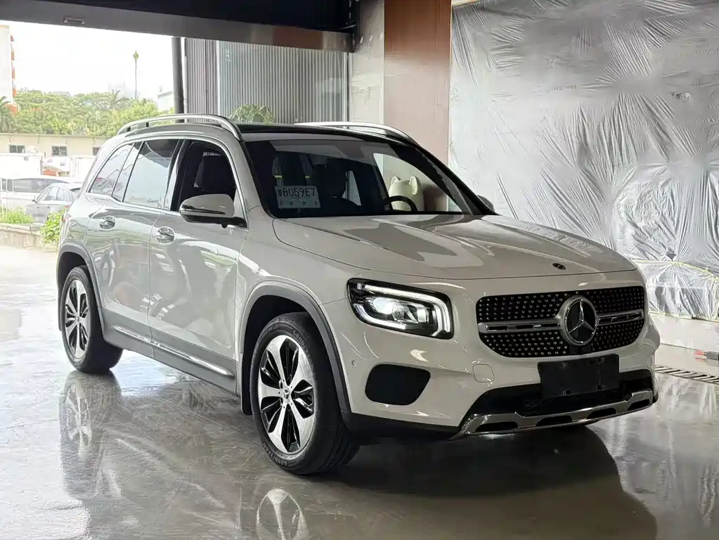 Mercedes-Benz GLB — фото 2