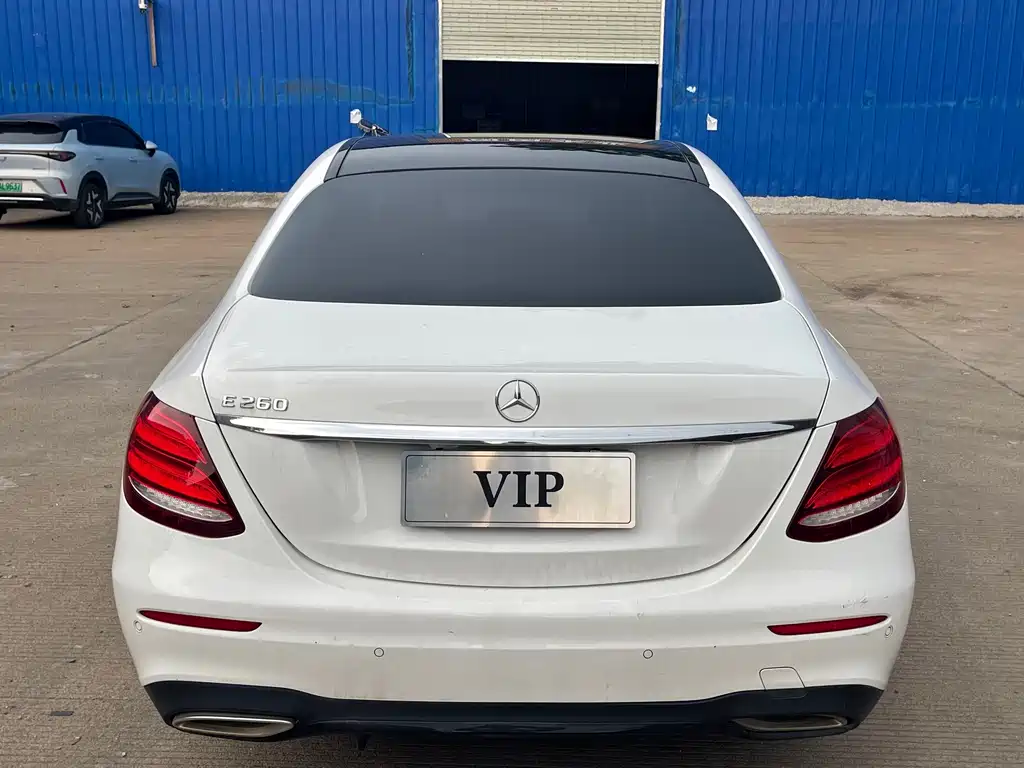 Mercedes-Benz E-Class (Import) — фото 4