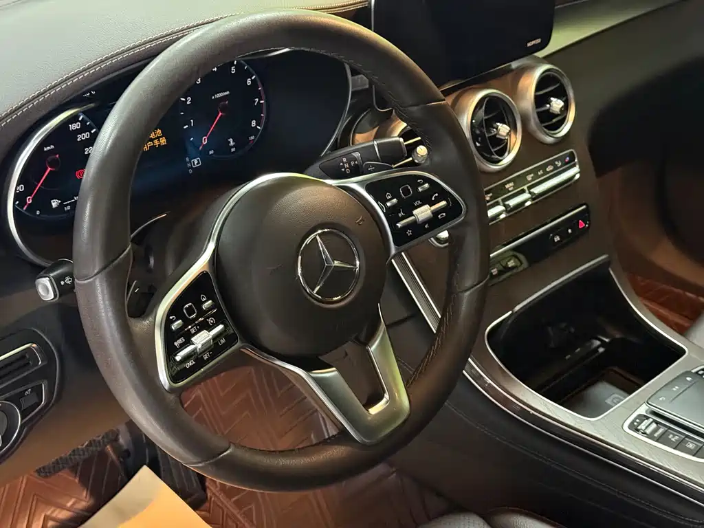 Mercedes-Benz GLC — фото 19