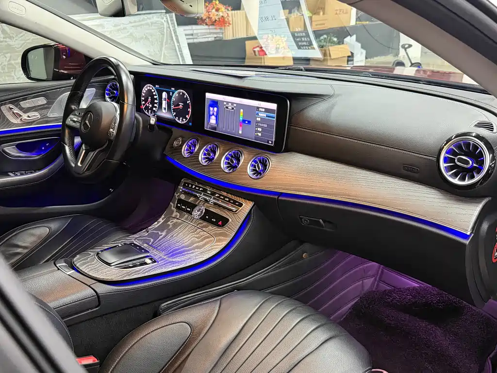 Mercedes-Benz CLS — фото 6