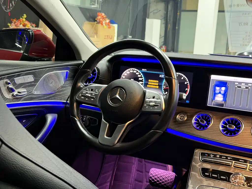 Mercedes-Benz CLS — фото 7