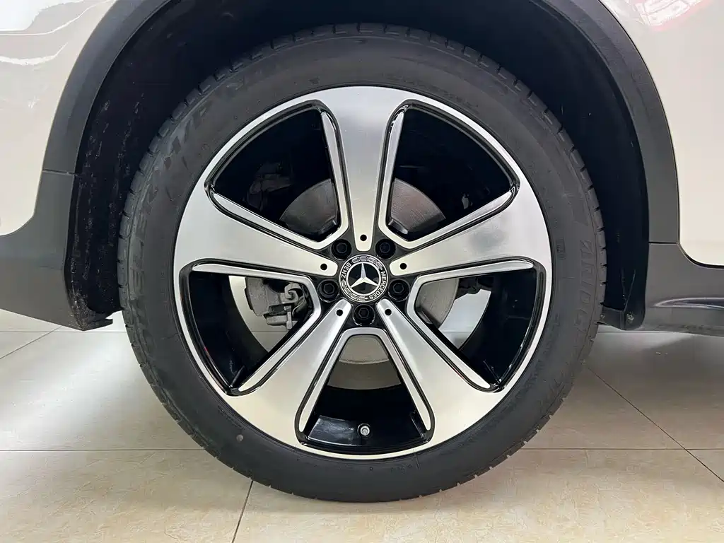 Mercedes-Benz GLC — фото 28