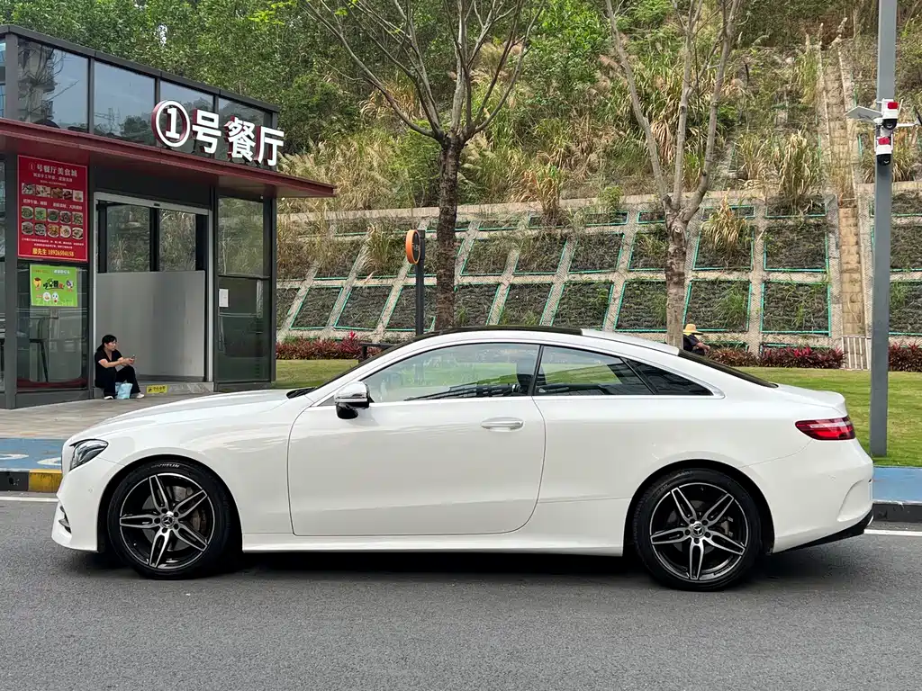 Mercedes-Benz E-Class (Import) — фото 14