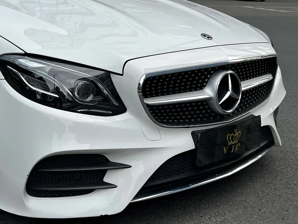 Mercedes-Benz E-Class (Import) — фото 4