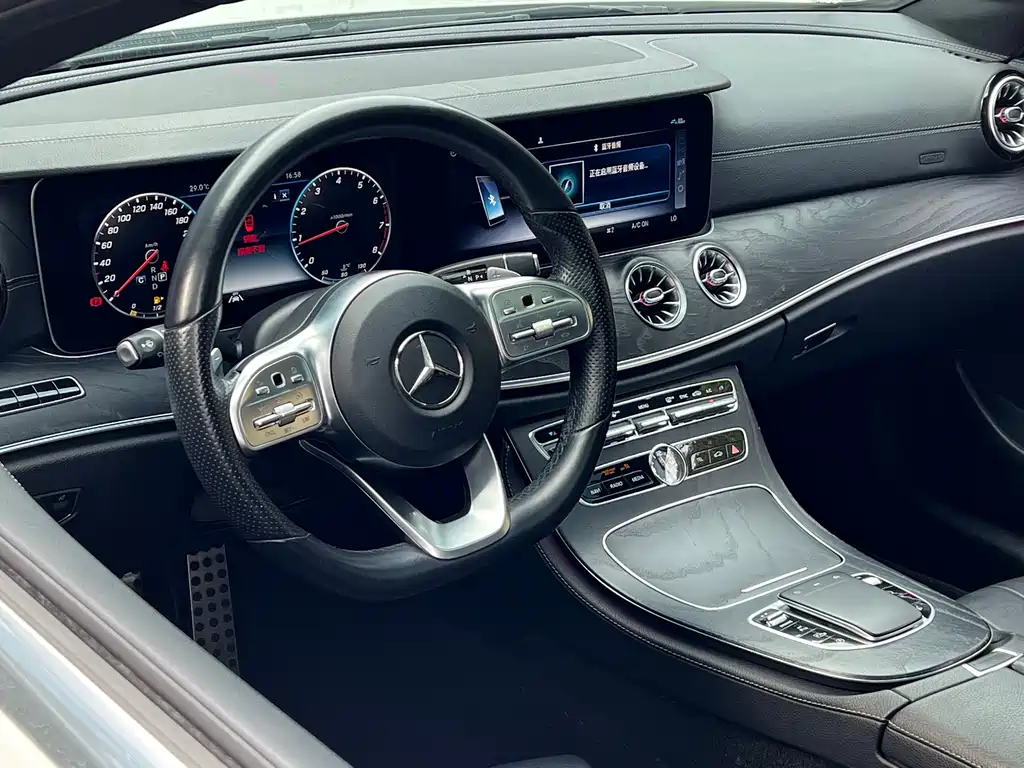 Mercedes-Benz E-Class (Import) — фото 8