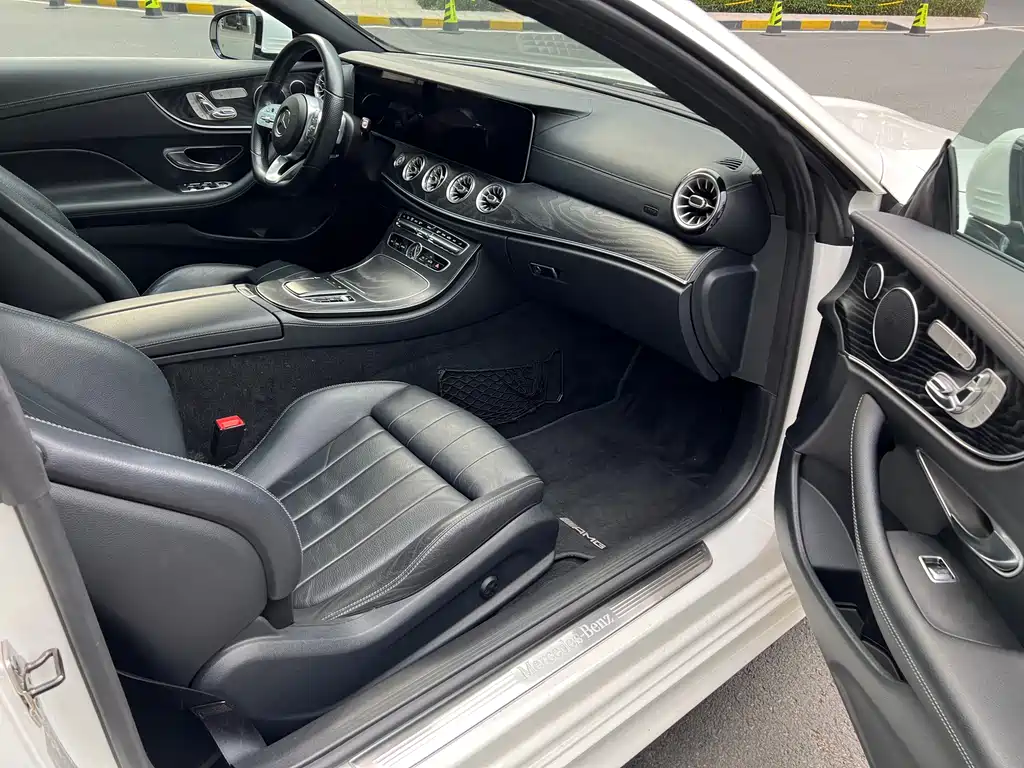 Mercedes-Benz E-Class (Import) — фото 10