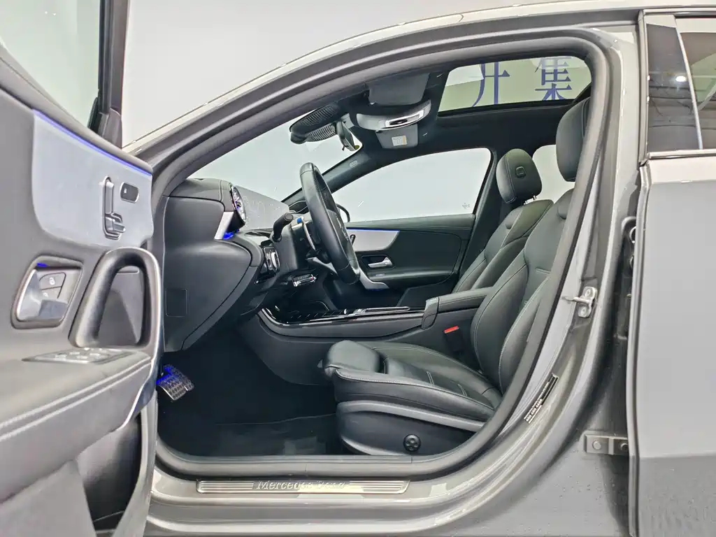 Mercedes-Benz A-Class AMG — фото 11