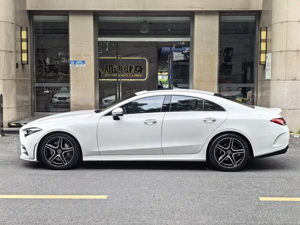 Mercedes-Benz CLS — фото 3
