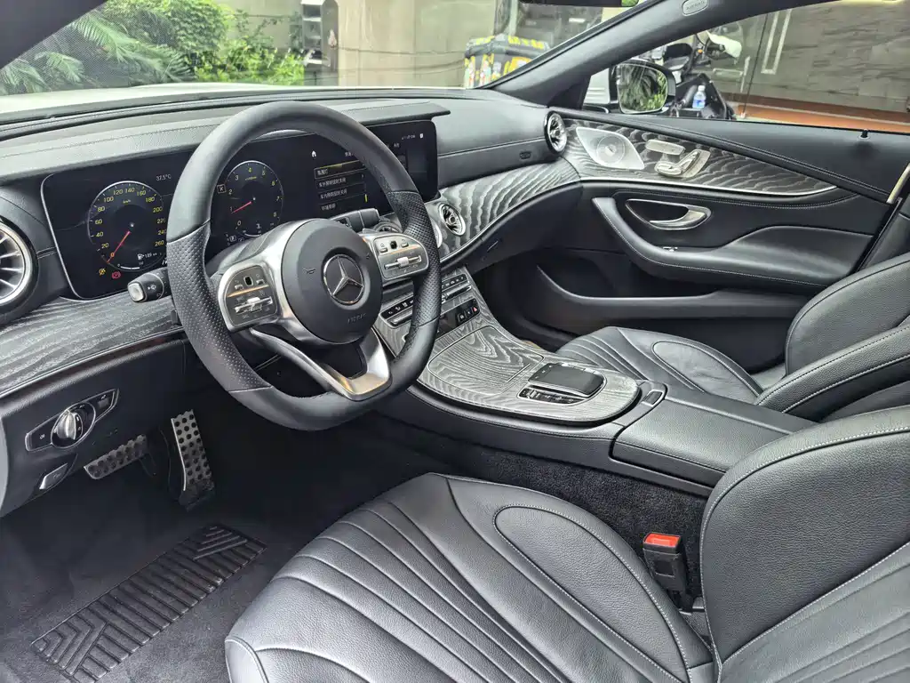Mercedes-Benz CLS — фото 6