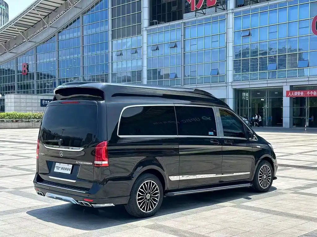 Mercedes-Benz V-Class — фото 5