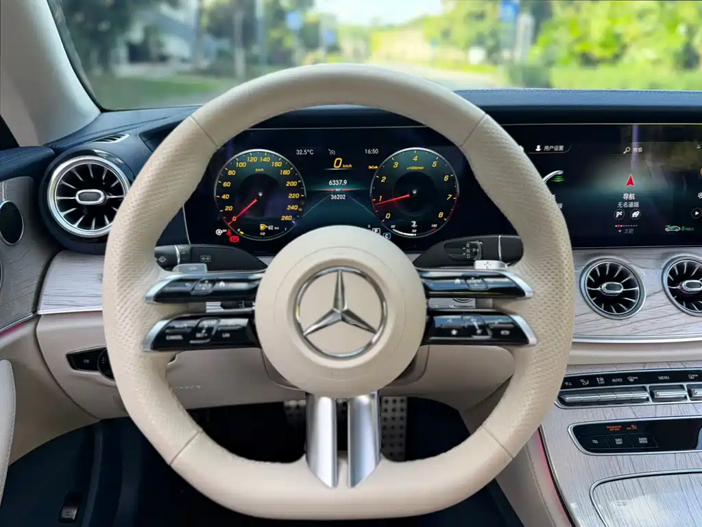 Mercedes-Benz E-Class (Import) — фото 15