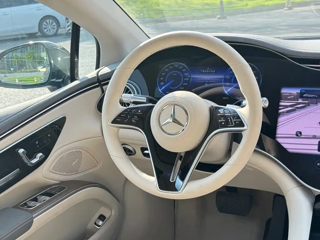 Mercedes-Benz EQS — фото 10