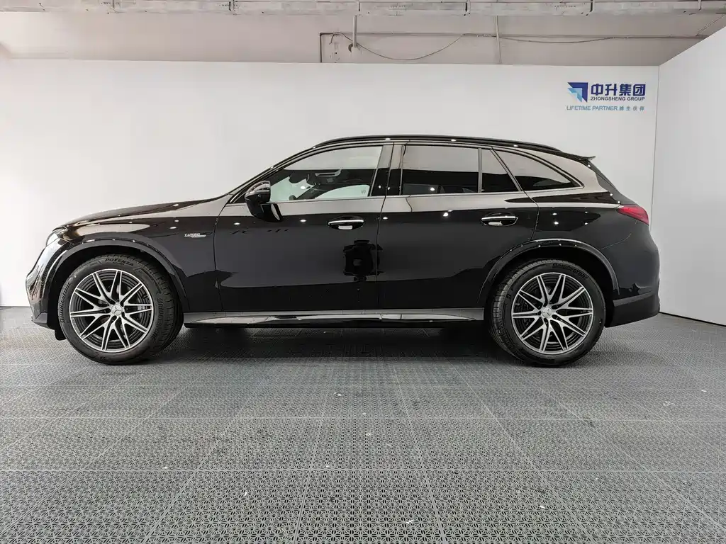 Mercedes-Benz GLC AMG — фото 7