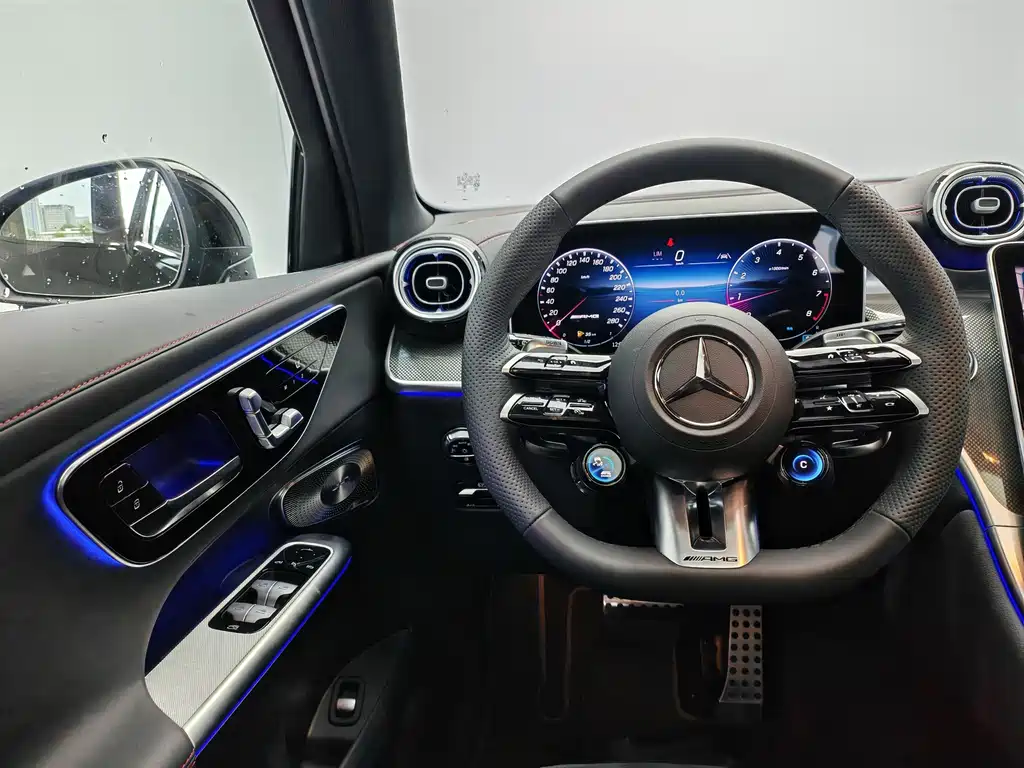 Mercedes-Benz GLC AMG — фото 9