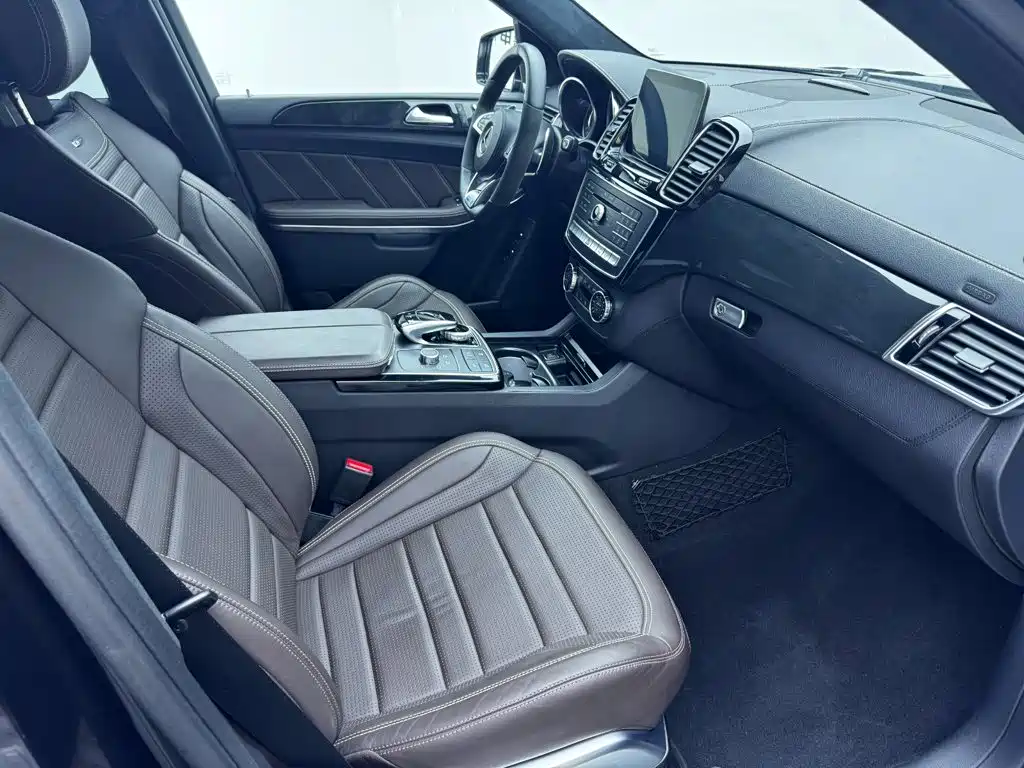 Mercedes-Benz GLS AMG — фото 18