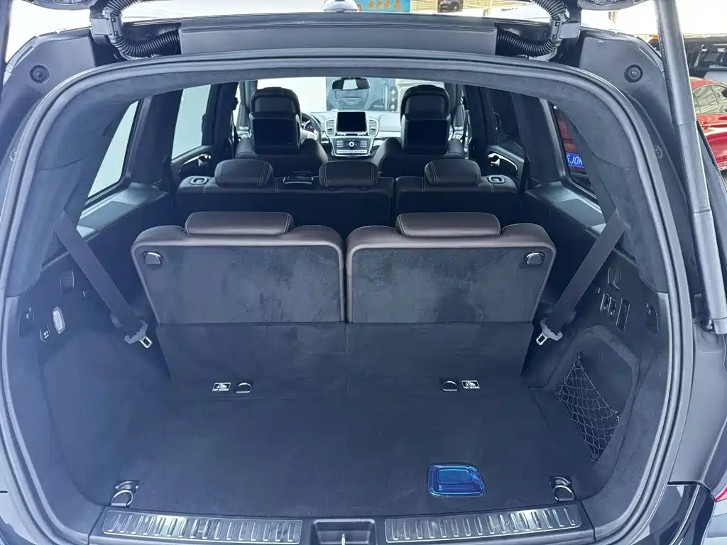 Mercedes-Benz GLS AMG — фото 9