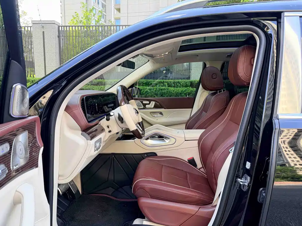 Mercedes-Benz GLS — фото 11