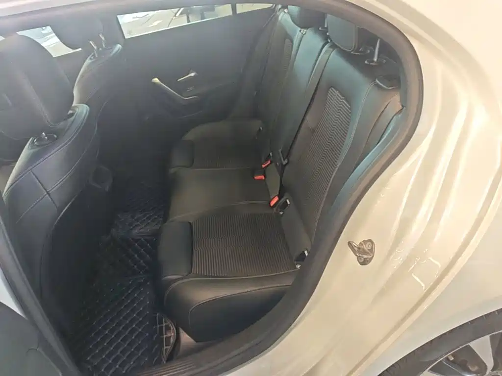 Mercedes-Benz A-Class (Import) — фото 17