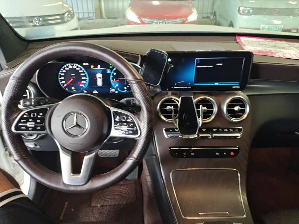 Mercedes-Benz GLC — фото 10