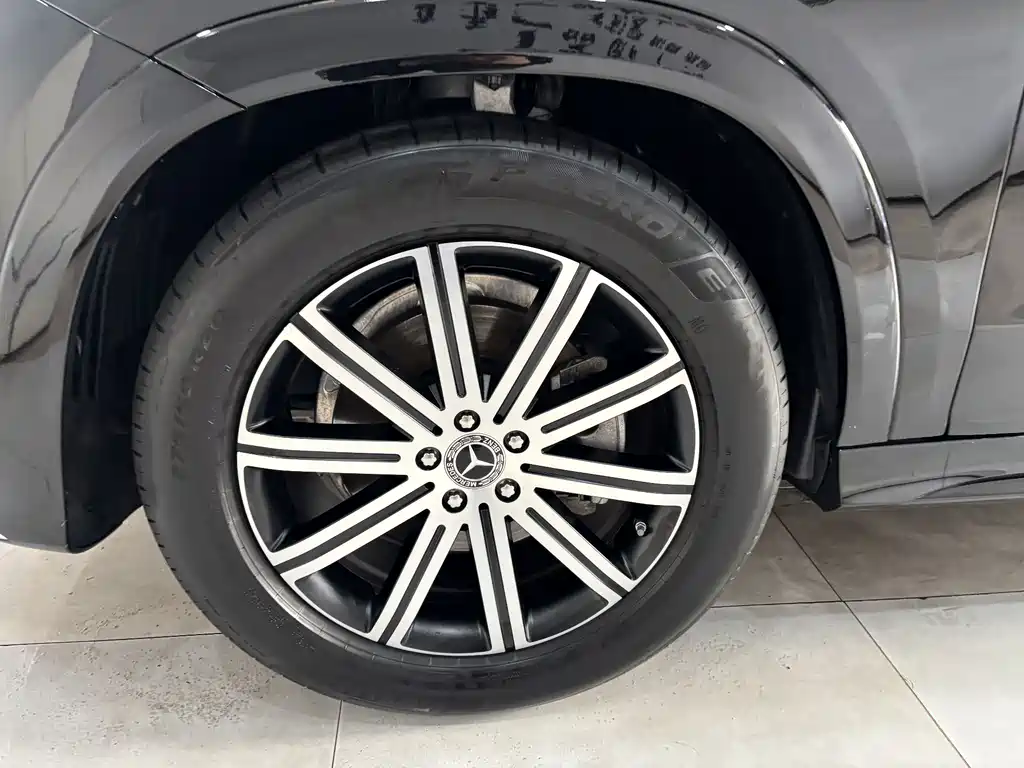 Mercedes-Benz GLE (Import) — фото 32