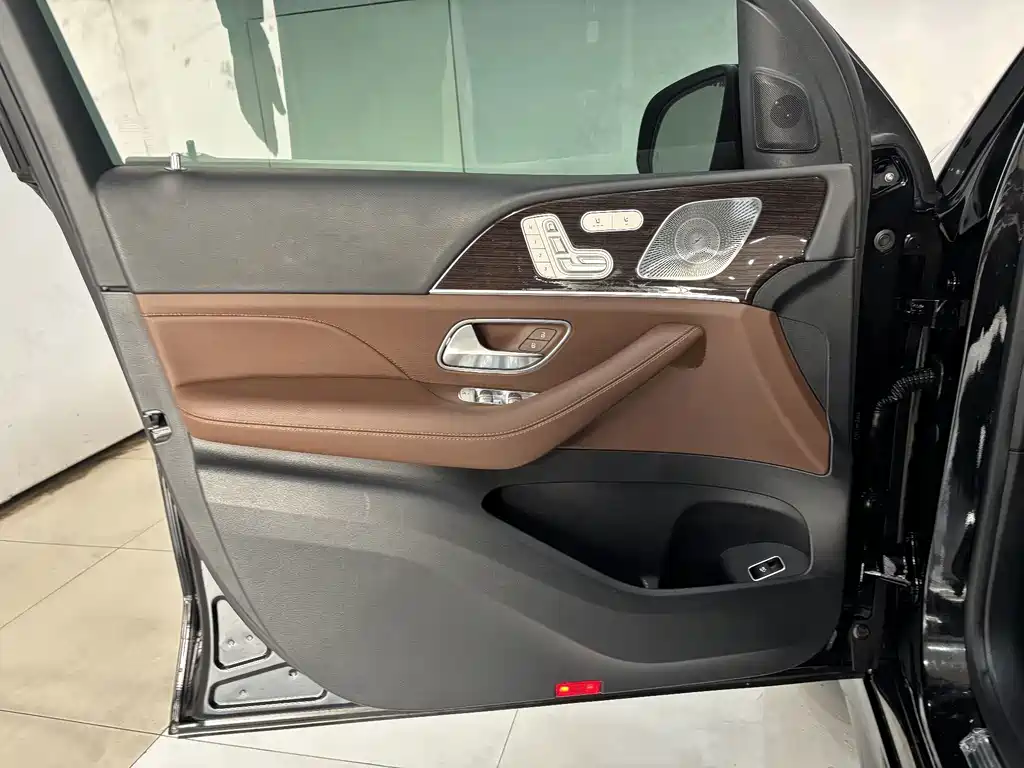 Mercedes-Benz GLE (Import) — фото 10