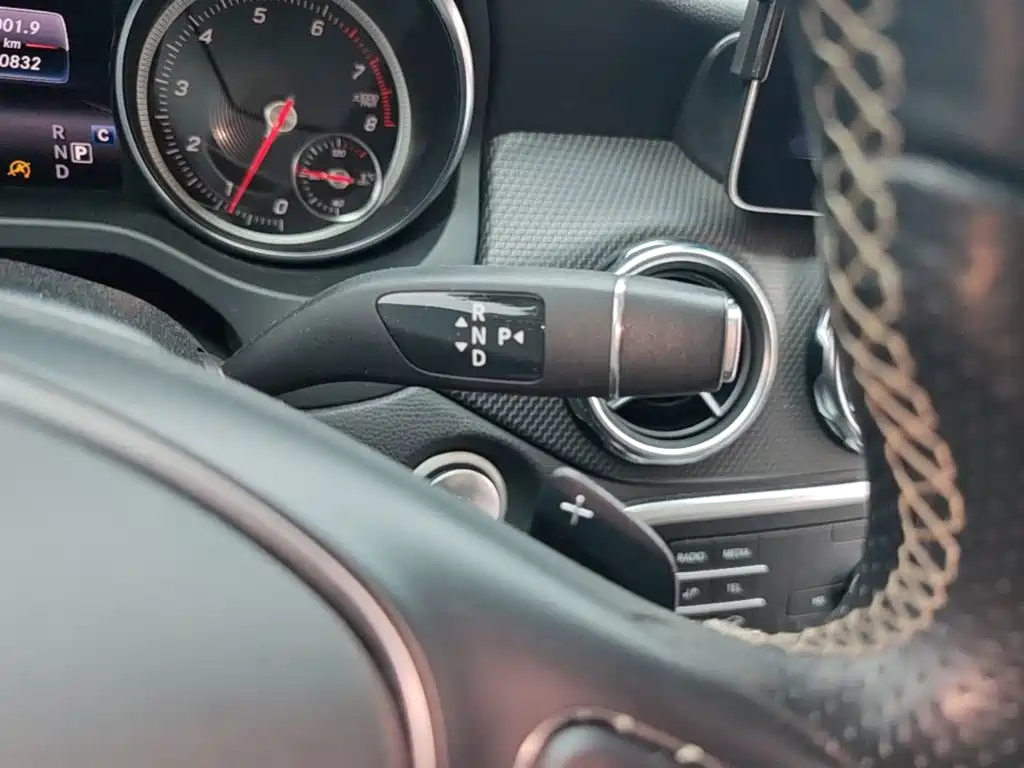 Mercedes-Benz GLA — фото 14