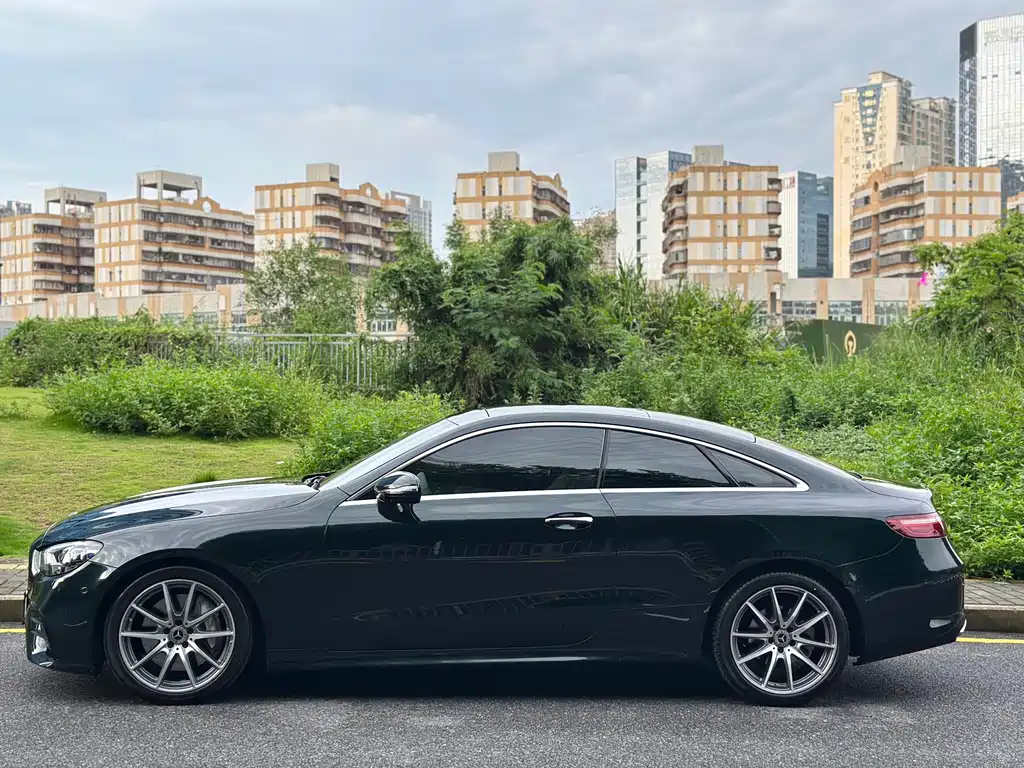 Mercedes-Benz E-Class (Import) — фото 3