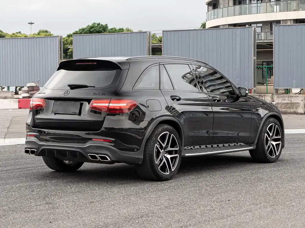 Mercedes-Benz GLC AMG — фото 4
