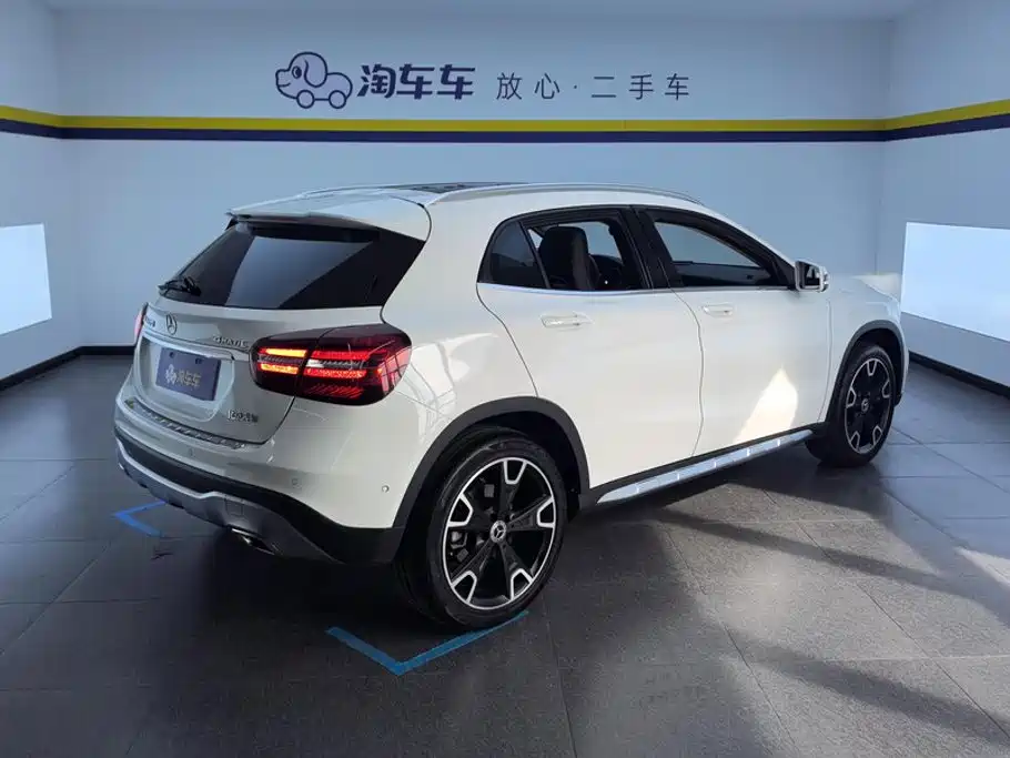 Mercedes-Benz GLA — фото 3