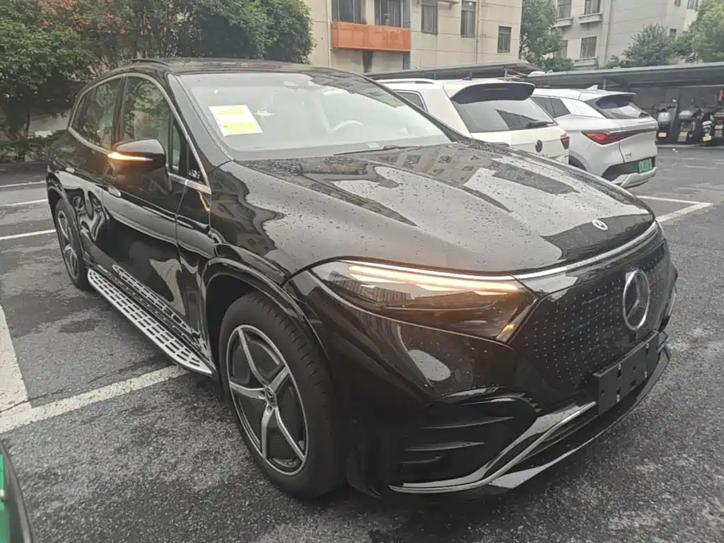 Mercedes-Benz EQS SUV — фото 4
