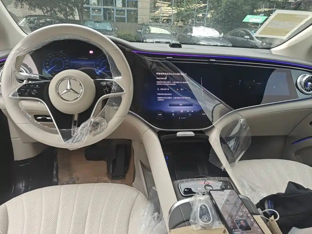 Mercedes-Benz EQS SUV — фото 10