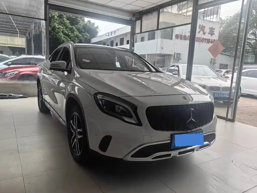Mercedes-Benz GLA — фото 3
