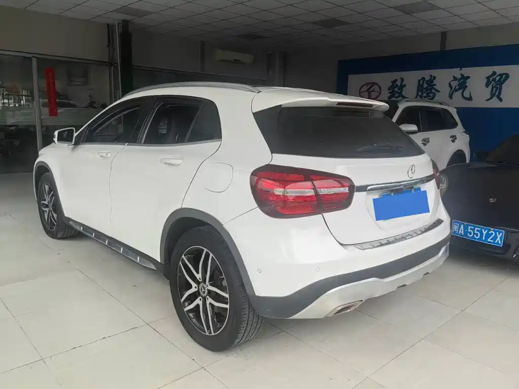 Mercedes-Benz GLA — фото 4