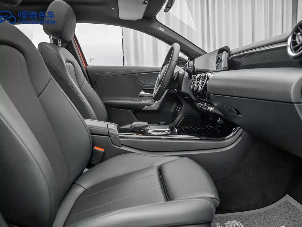 Mercedes-Benz A-Class — фото 14