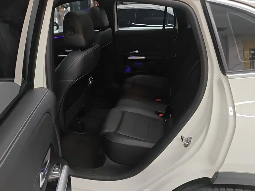 Mercedes-Benz GLA — фото 17