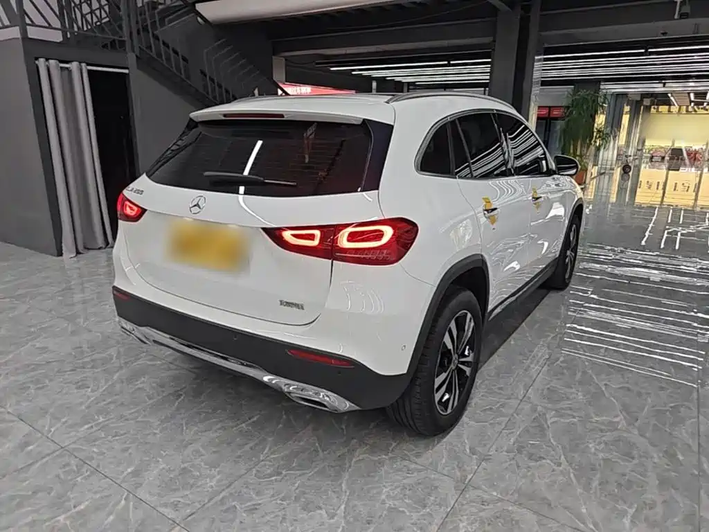 Mercedes-Benz GLA — фото 7