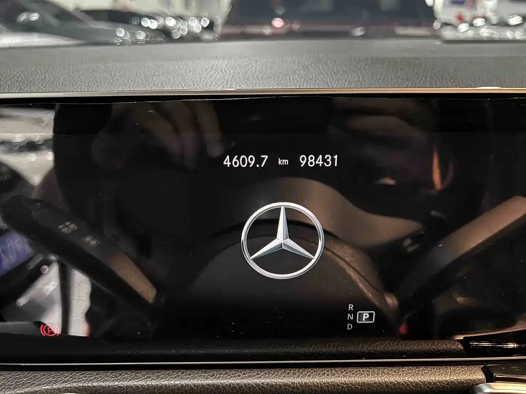 Mercedes-Benz GLB — фото 19