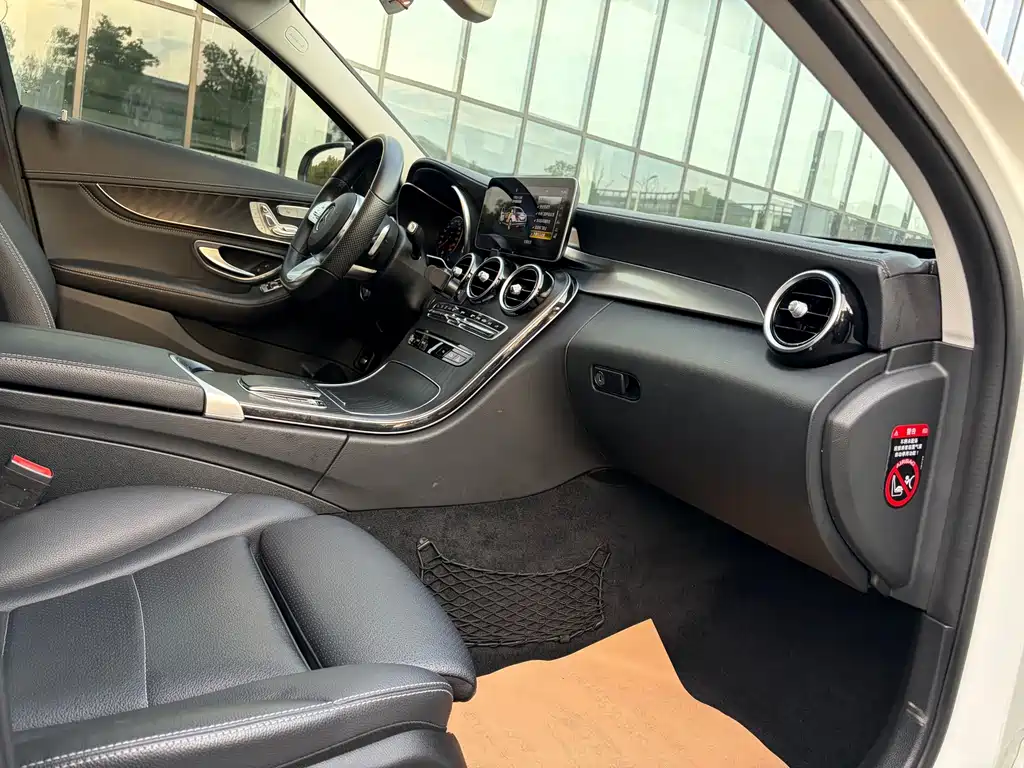 Mercedes-Benz C-Class — фото 13