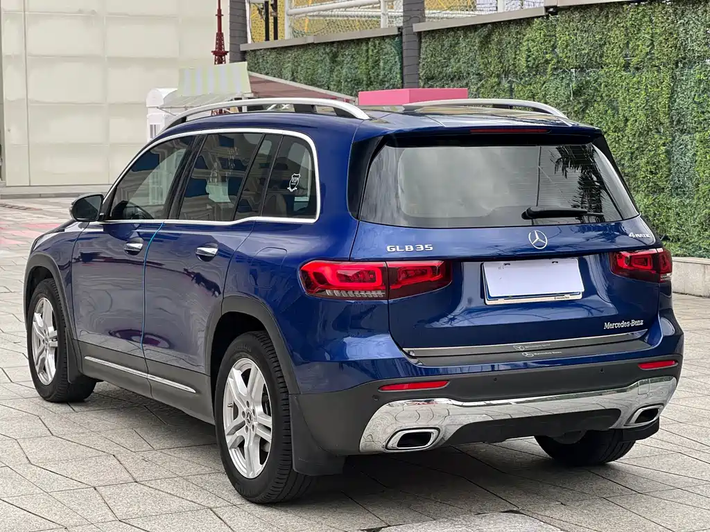 Mercedes-Benz GLB — фото 4